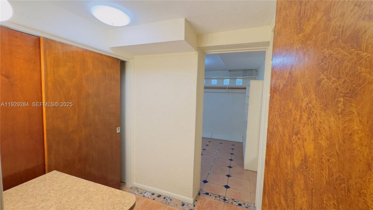 18350 SW 214th St, Miami, FL 33187 Photo