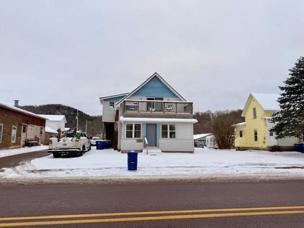 217 W Commercial Street, Viola, WI 54664