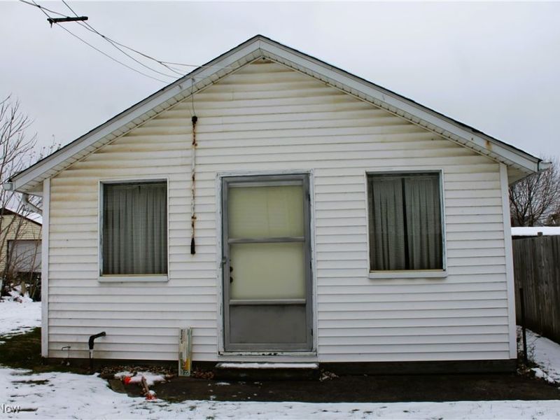 921 Camden Avenue SW, Canton, OH 44706 Photo 10