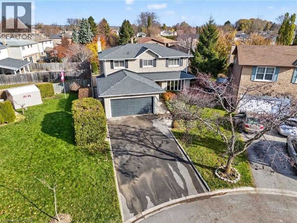 2347 TWEEDSMUIR Court, Burlington, ON L7P4K9