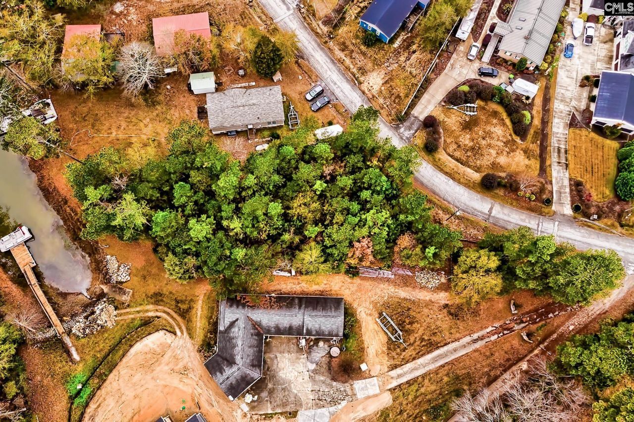 421 W Point Drive  Photo 10