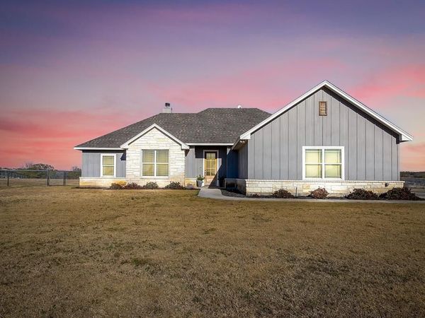 149 Kingston Lane, Brock, TX 76087