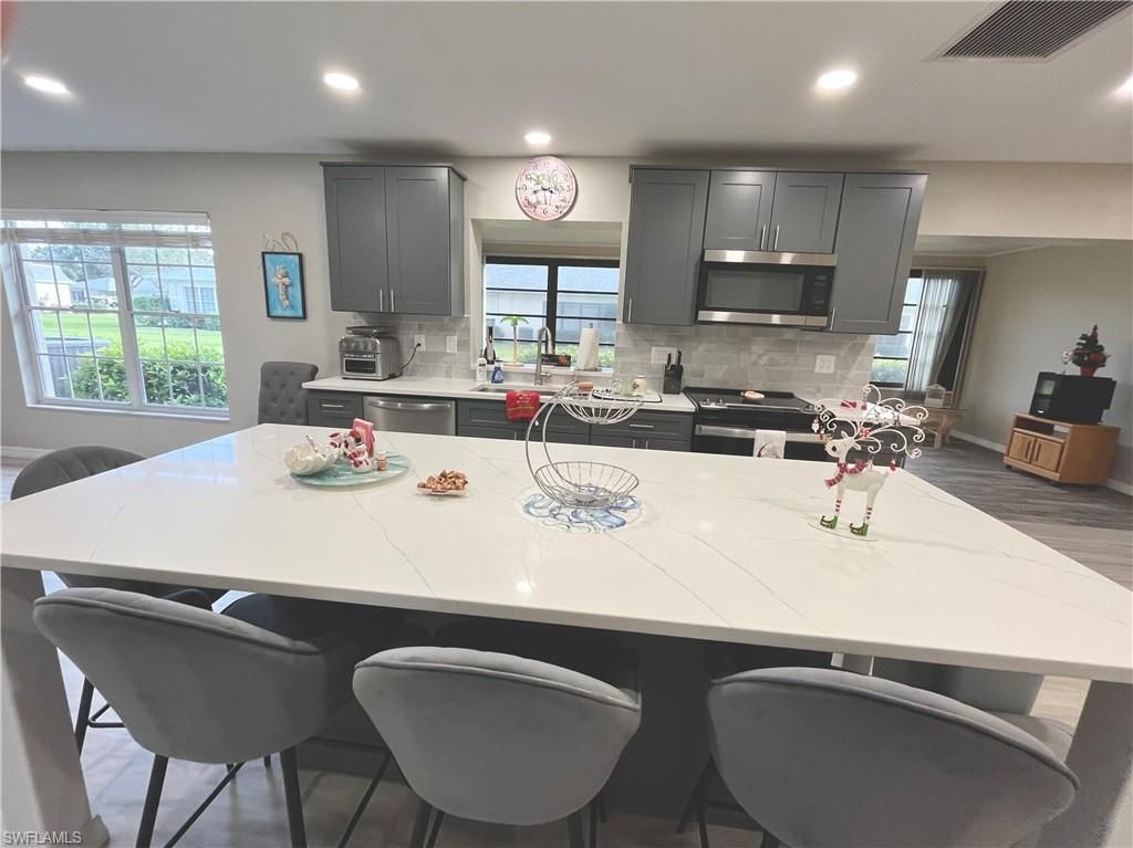 1254 Hazeltine Dr, Fort Myers, FL 33919 Photo