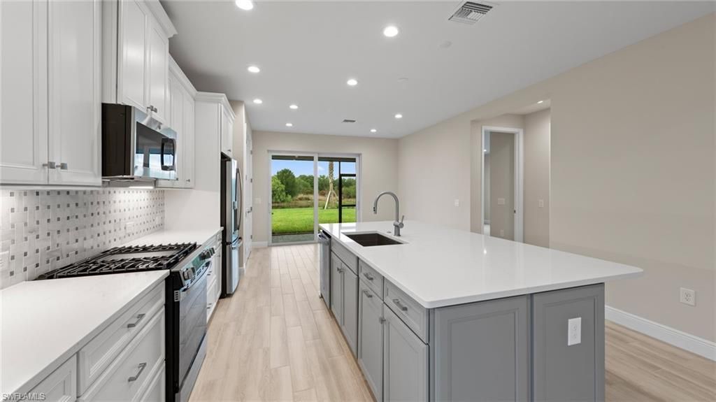 2937 Heritage Pines Dr, Fort Myers, FL 33905 Photo
