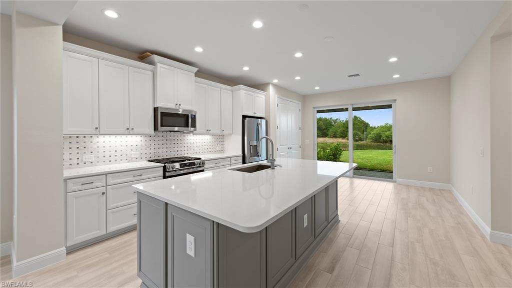 2937 Heritage Pines Dr, Fort Myers, FL 33905 Photo
