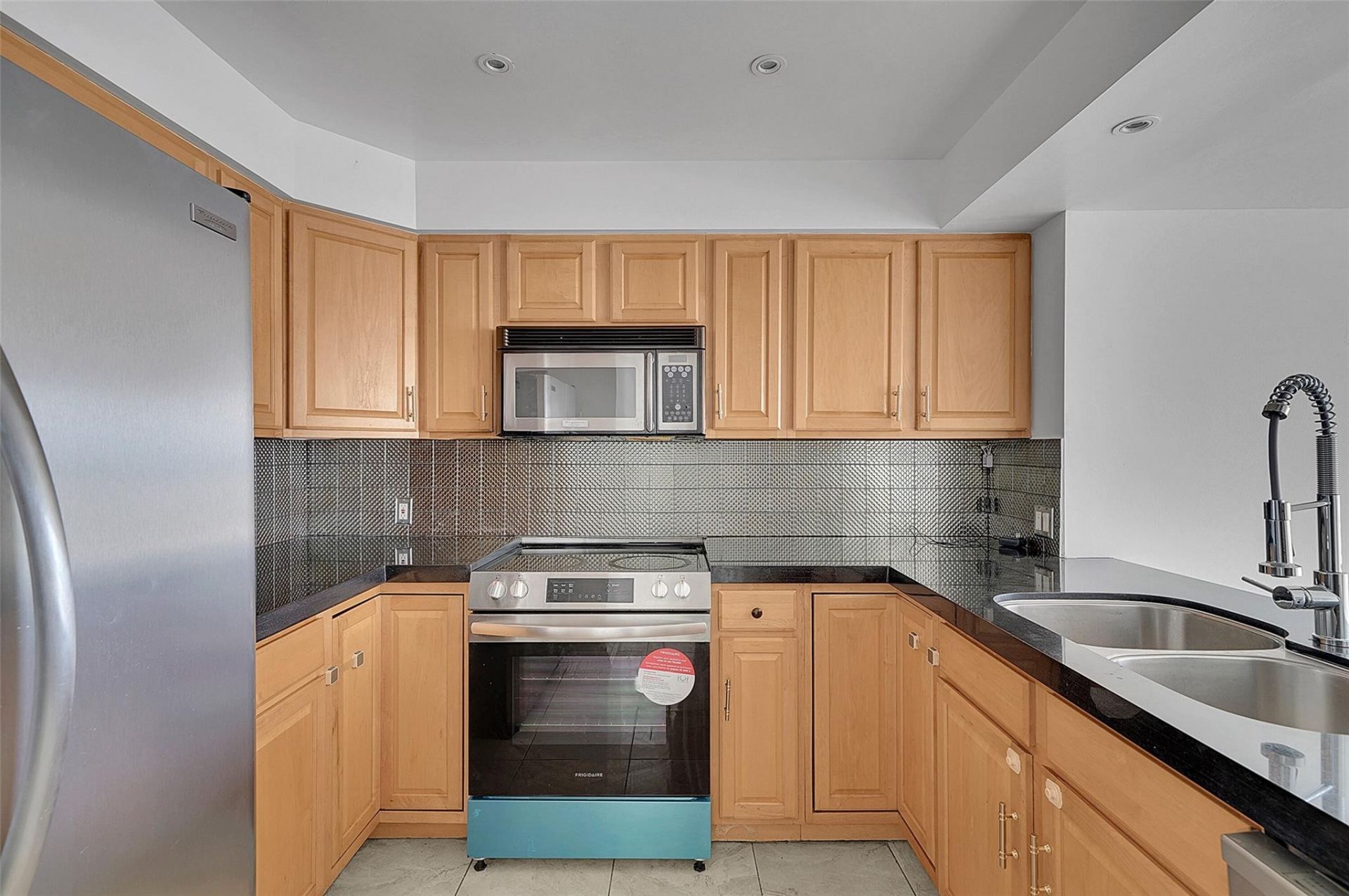 20335 W Country Club Drive, Unit 2210, Aventura, FL 33180 Photo