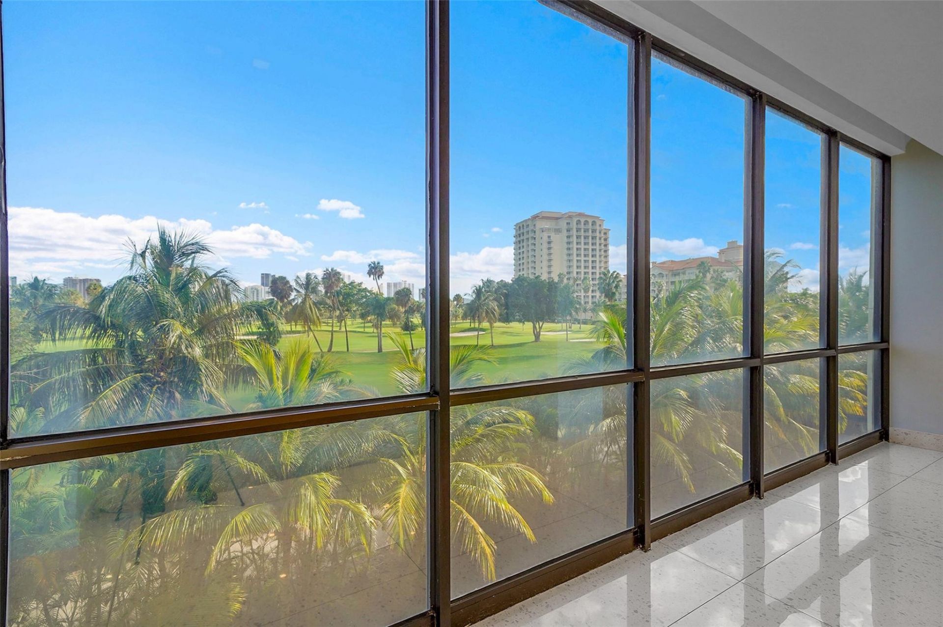 20335 W Country Club Drive, Unit 2210, Aventura, FL 33180 Photo