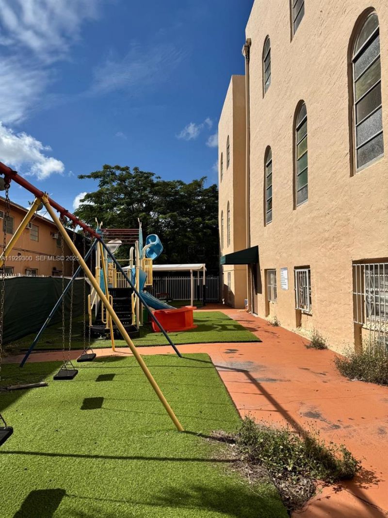 226 SW 17th Ave, Miami, FL 33135 Photo