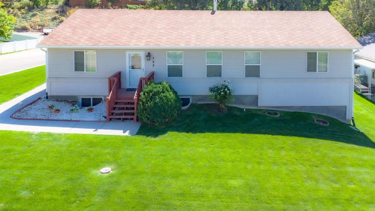 723 Raindrop Drive, Chubbuck, ID 83202 Main Photo