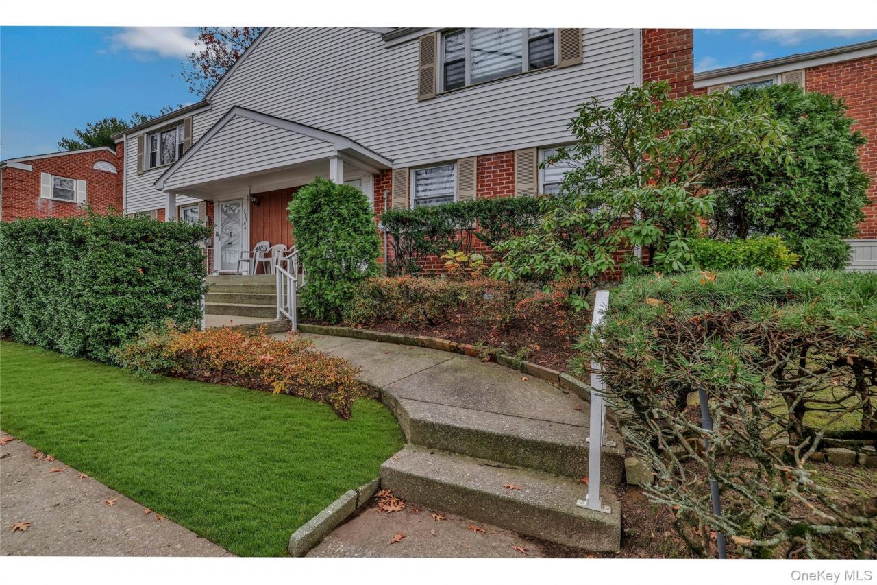 22904 67th Avenue, Unit 38, Bayside, NY 11364 Main Photo