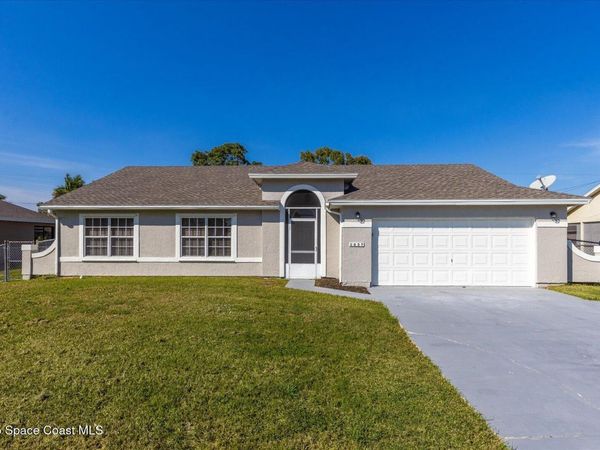 1037 SW California Boulevard, Port St. Lucie, FL 34953