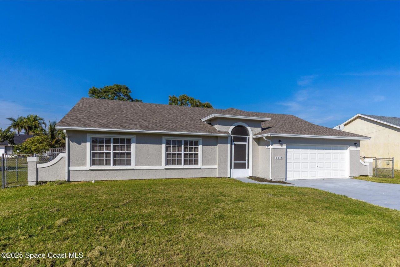 1037 SW California Boulevard, Port Saint Lucie, FL 34953 Photo