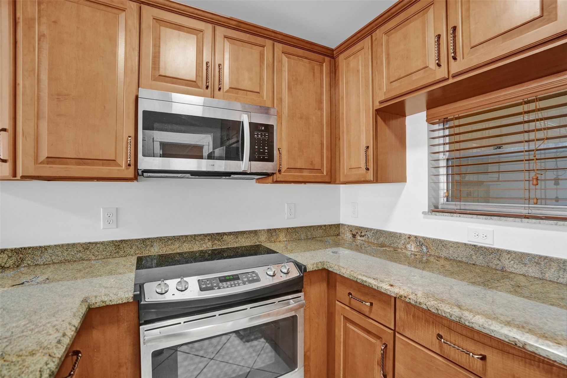 2201 SE 9th Street, Unit 106, Pompano Beach, FL 33062 Photo