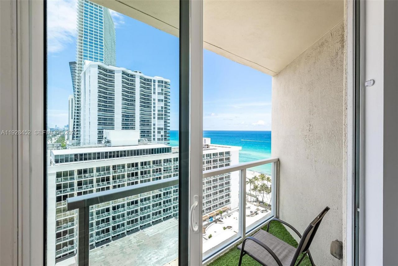 16699 Collins Ave, Unit 1507, Sunny Isles Beach, FL 33160 Photo