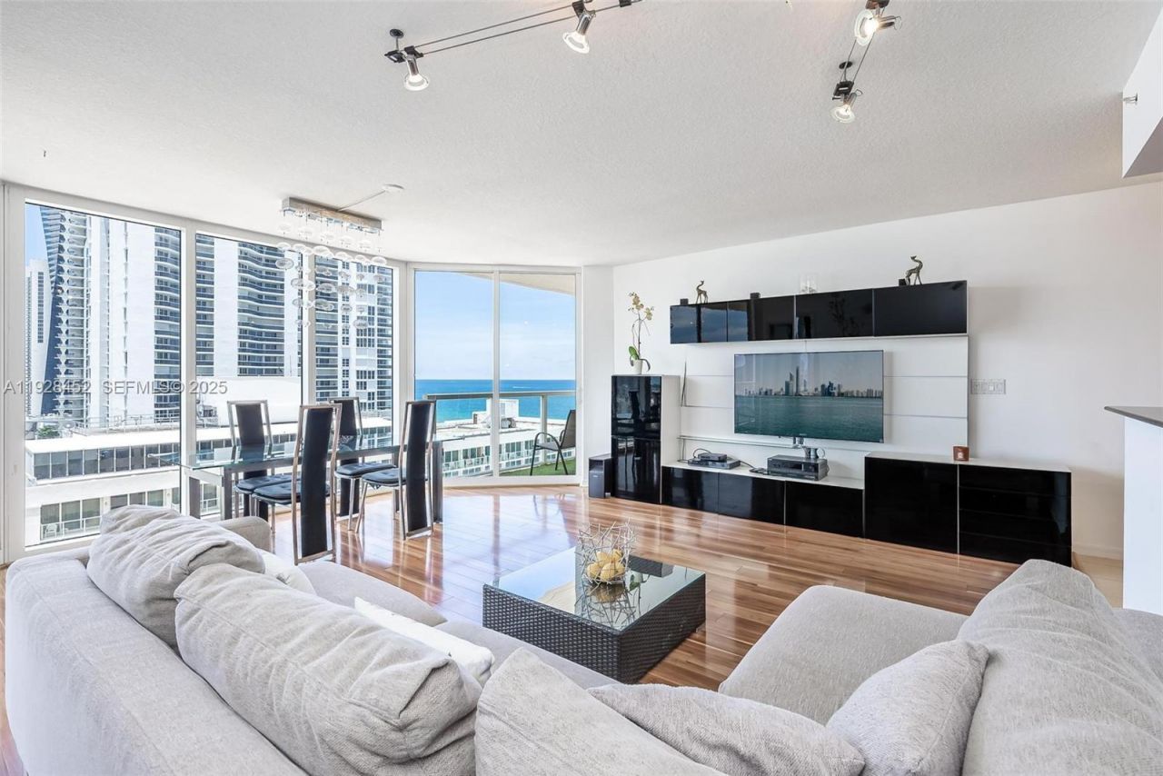 16699 Collins Ave, Unit 1507, Sunny Isles Beach, FL 33160 Photo