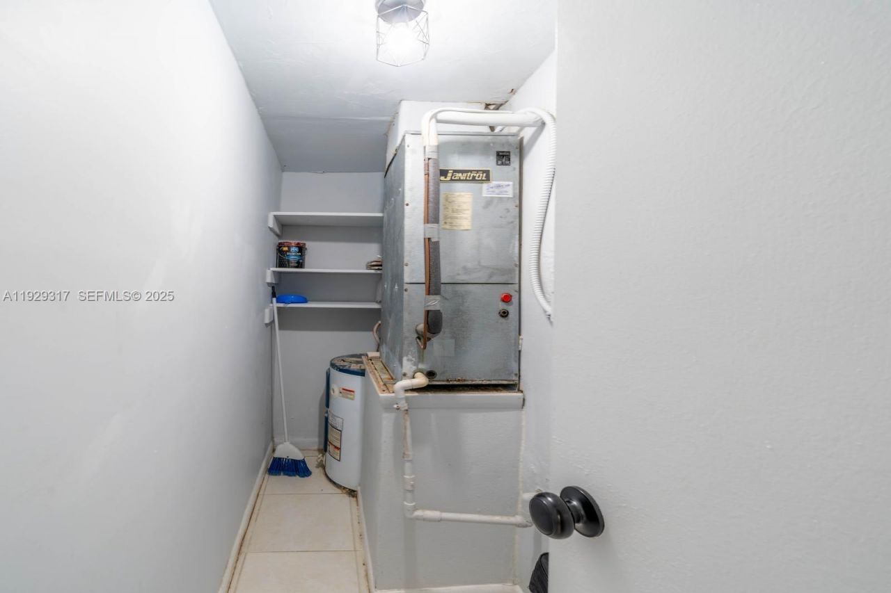 1400 NE 57th St, Unit 205, Fort Lauderdale, FL 33334 Photo