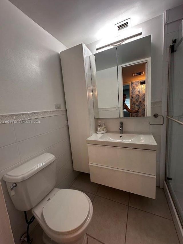 5055 Collins Ave, Unit 10F, Miami Beach, FL 33140 Photo