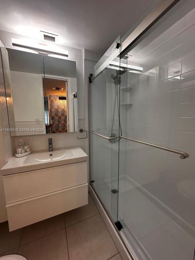 5055 Collins Ave, Unit 10F, Miami Beach, FL 33140 Photo