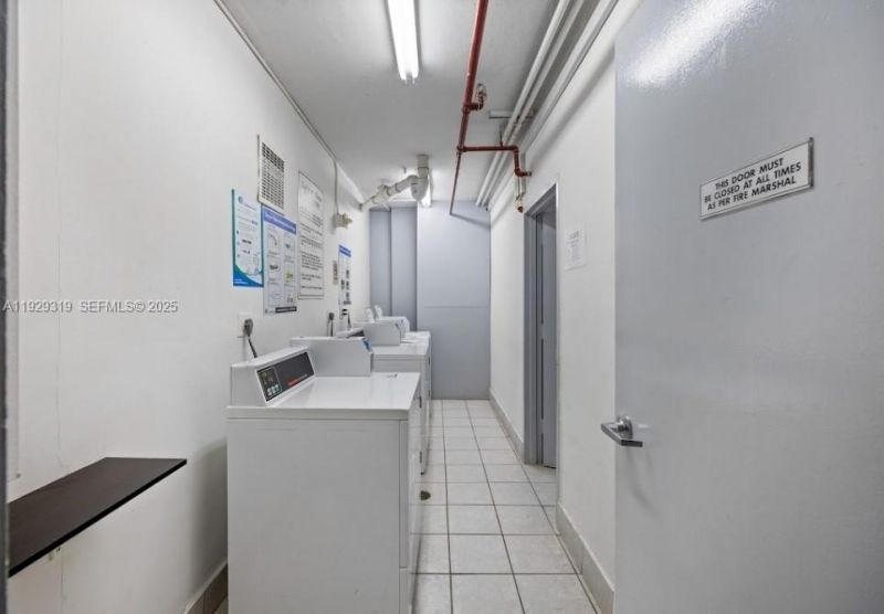 5055 Collins Ave, Unit 10F, Miami Beach, FL 33140 Photo
