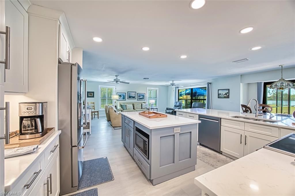 7275 Lake Dr , Fort Myers, FL 33908 Photo