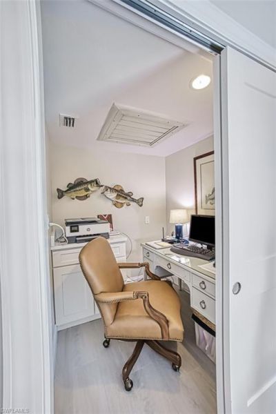 7275 Lake Dr , Fort Myers, FL 33908 Photo