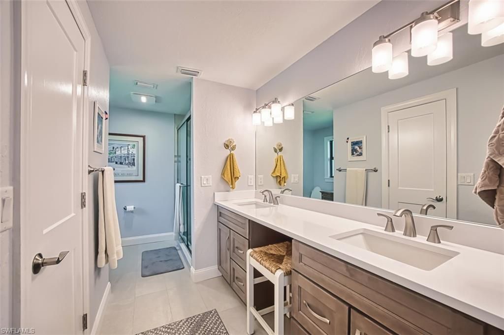 7275 Lake Dr , Fort Myers, FL 33908 Photo