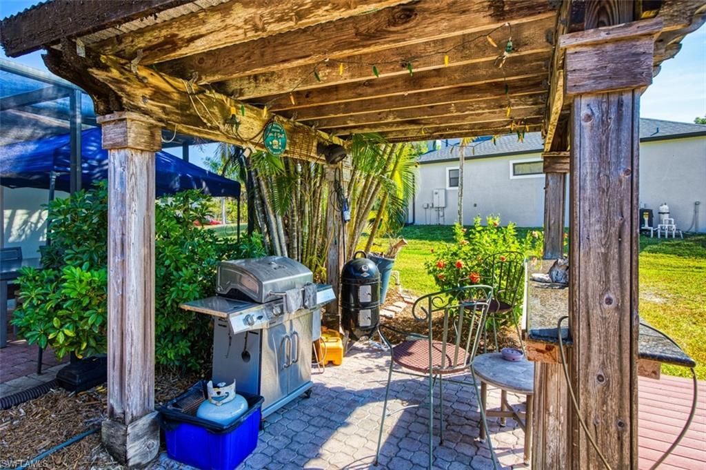 7275 Lake Dr , Fort Myers, FL 33908 Photo