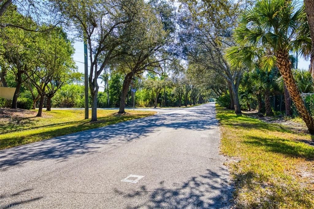 7275 Lake Dr , Fort Myers, FL 33908 Photo