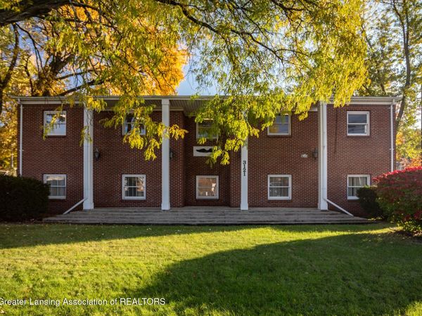 3121 W Saginaw Street, Lansing, MI 48917