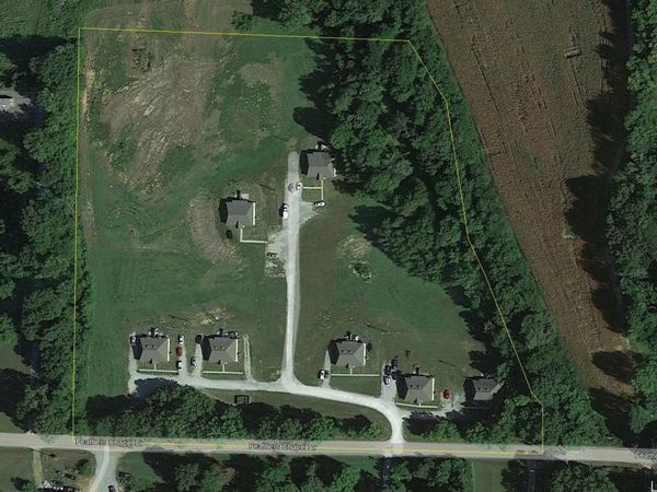 9120 FEATHERS CHAPEL RD, Oakland, TN 38068