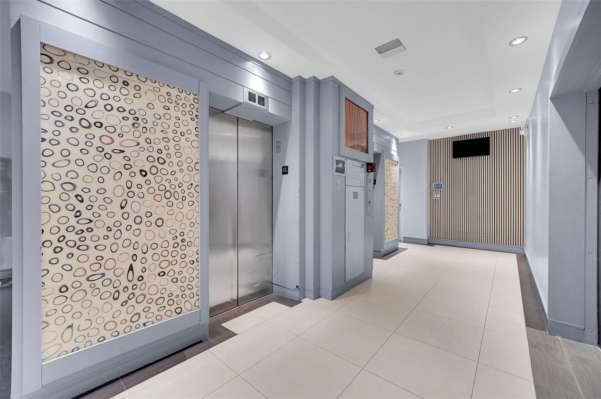 12550 Biscayne Boulevard, Unit 702, North Miami, FL 33181 Photo