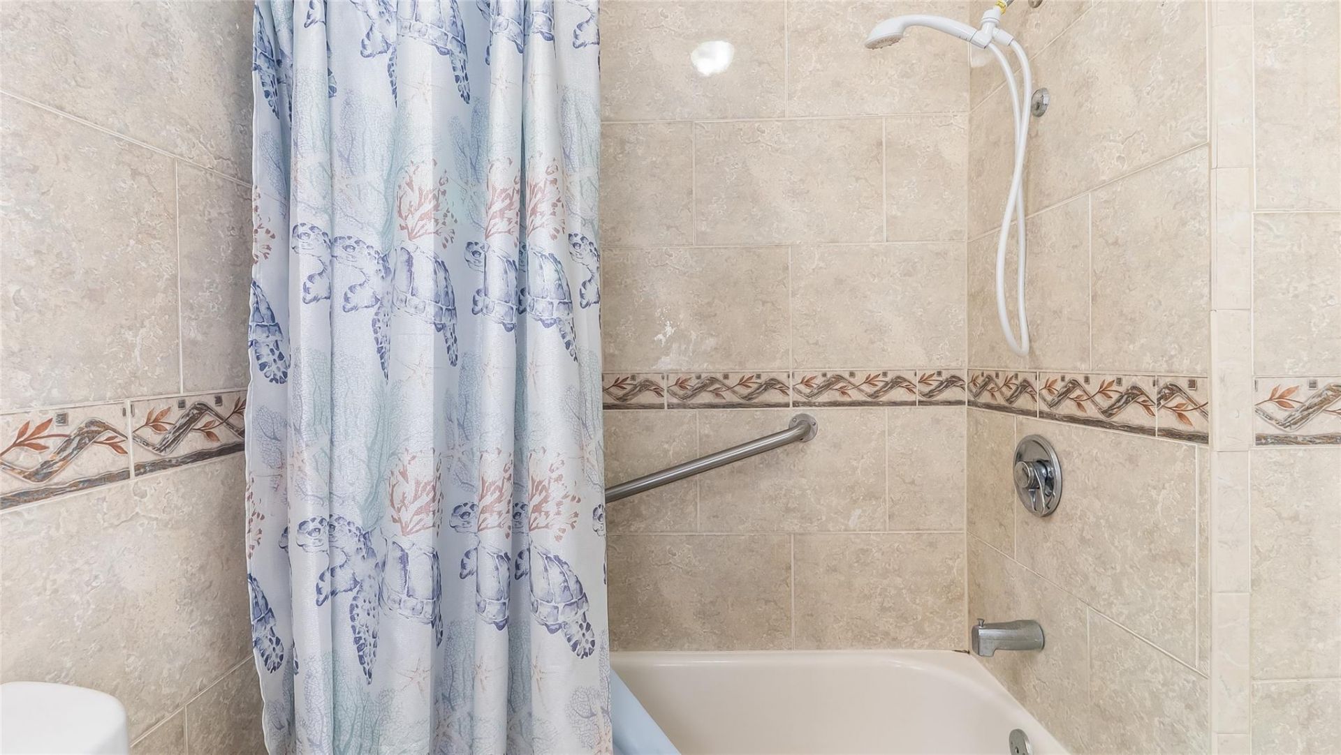 117 SW 1st Avenue, Hallandale Beach, FL 33009 Photo