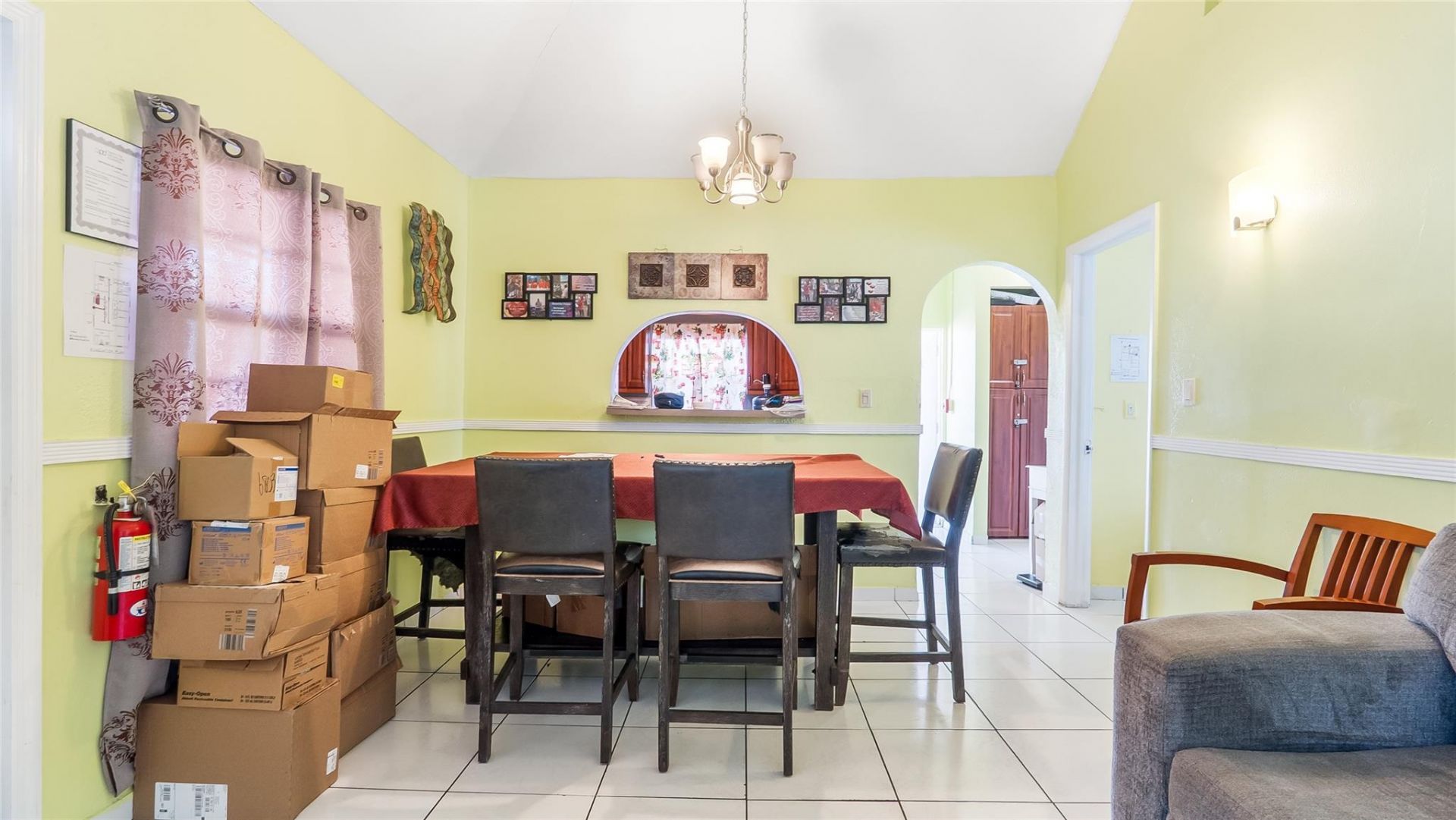 117 SW 1st Avenue, Hallandale Beach, FL 33009 Photo