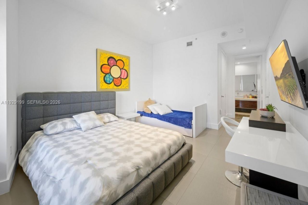 1100 Biscayne Blvd, Unit 3104, Miami, FL 33132 Photo