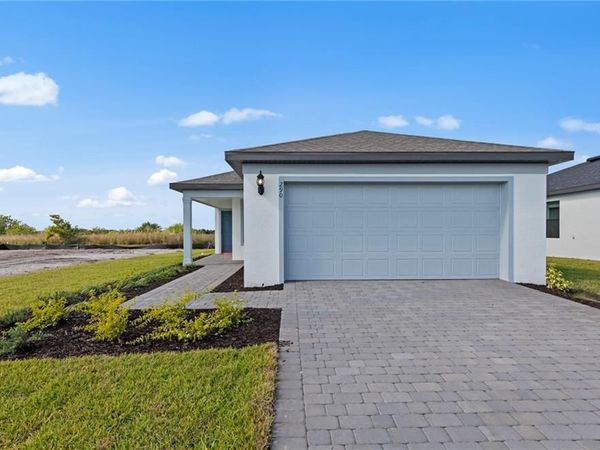 290 Silent Lake DR, LEHIGH ACRES, FL 33936