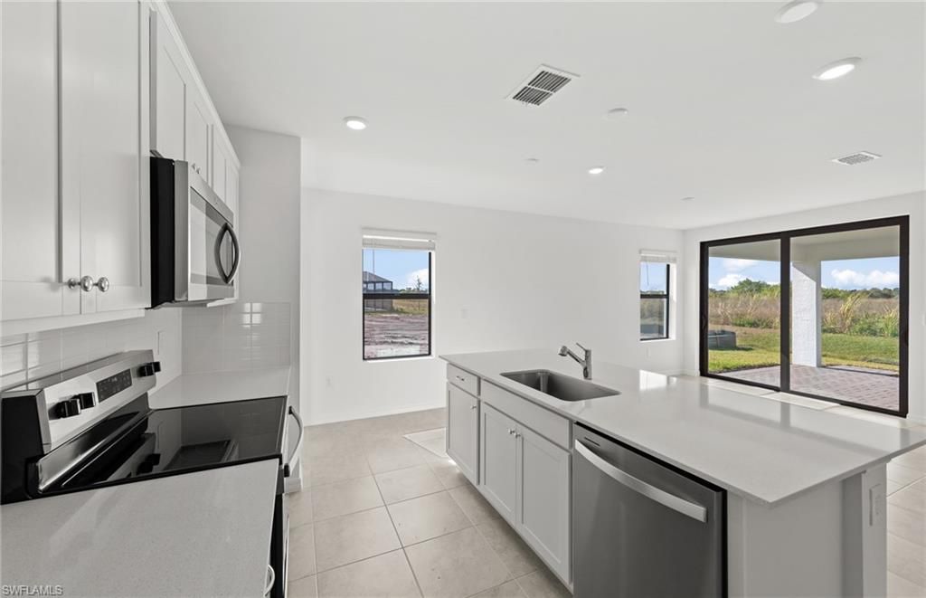 290 Silent Lake Dr, Lehigh Acres, FL 33936 Photo