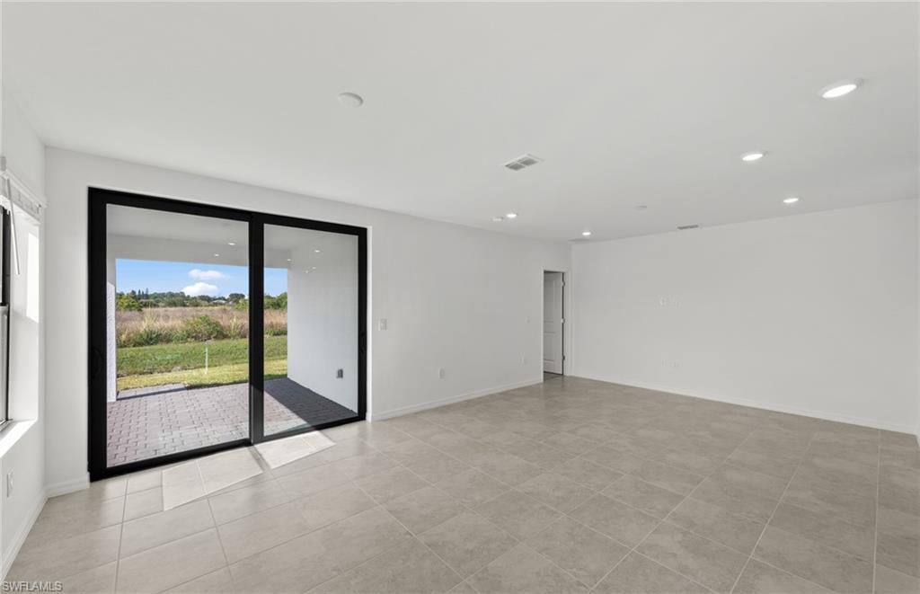 290 Silent Lake Dr, Lehigh Acres, FL 33936 Photo