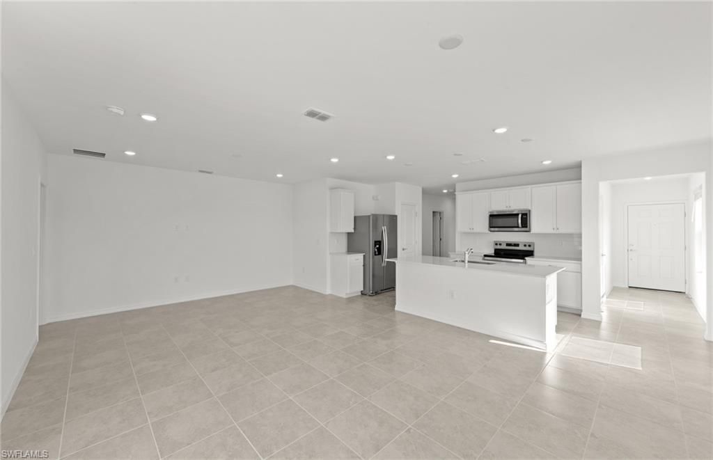 290 Silent Lake Dr, Lehigh Acres, FL 33936 Photo