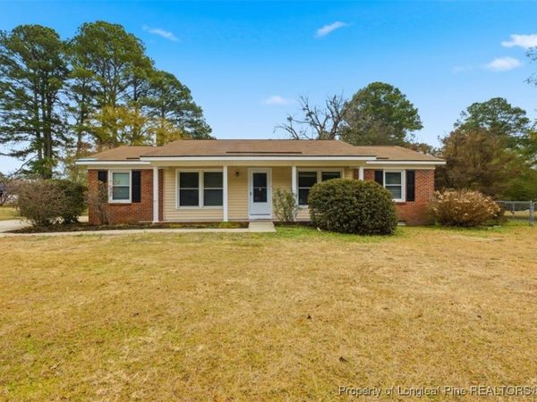 1109 Strickland Bridge Road, Fayetteville, NC 28304