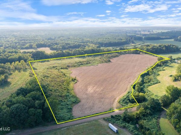 Pearl Smith Road, Senatobia, MS 38668