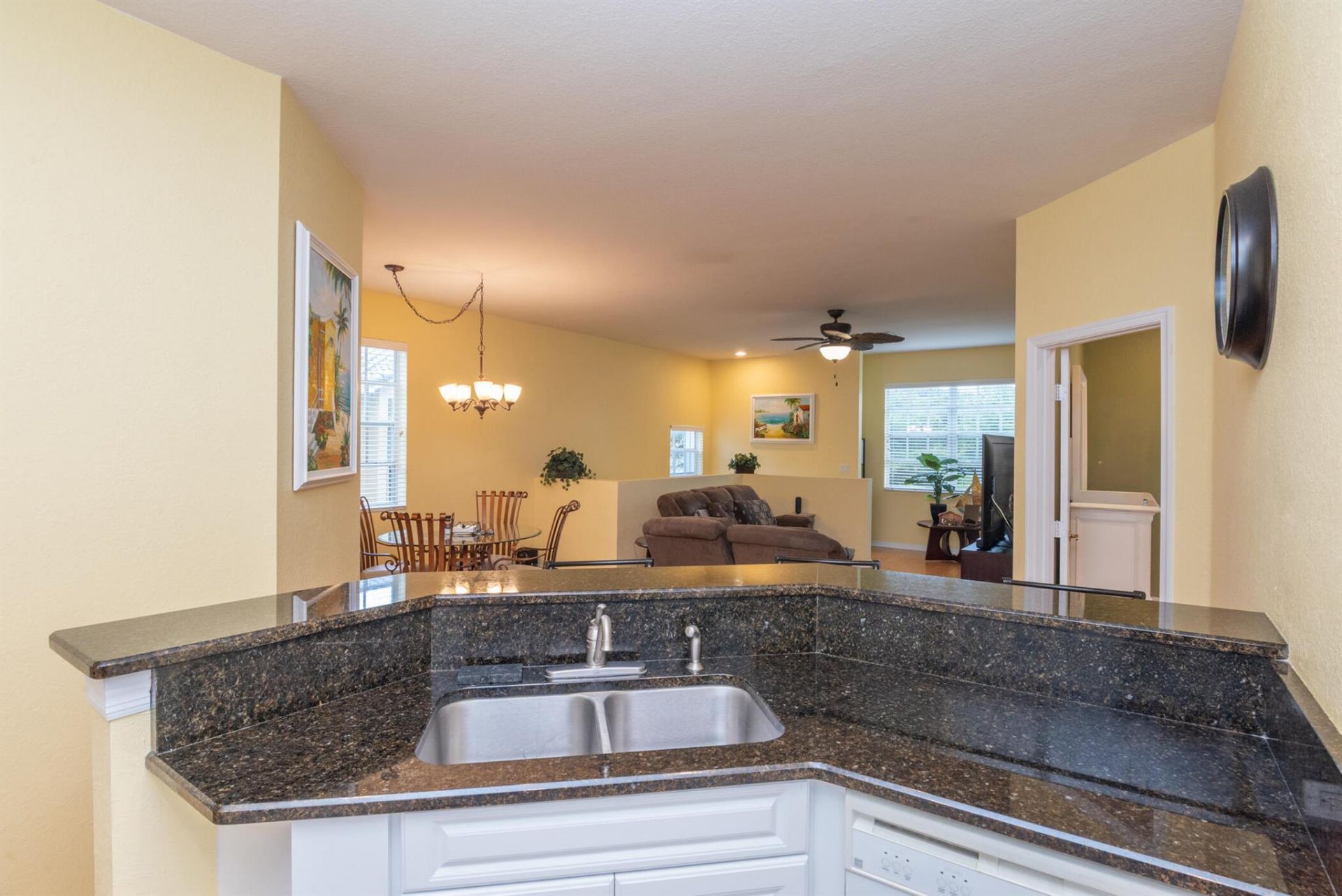 1600 SE Sheffield Terrace, Unit 201, Stuart, FL 34994 Photo