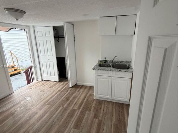 2980 NW 79th St, Unit B, Miami, FL 33147