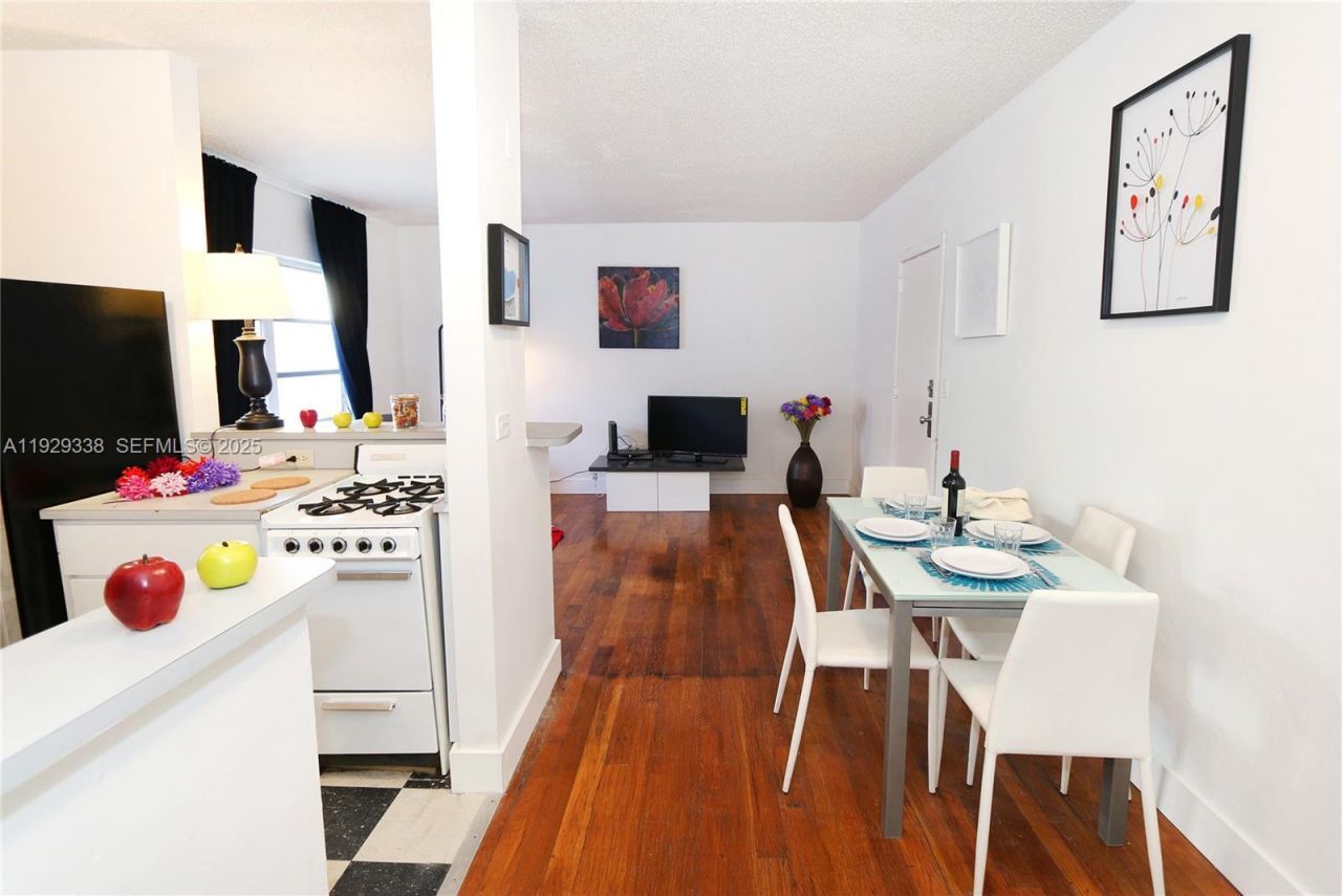 807 Alton Rd, Miami Beach, FL 33139 Photo