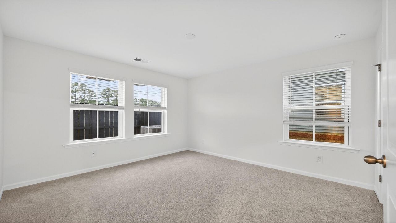 4633 Forest Hills Drive Photo 15