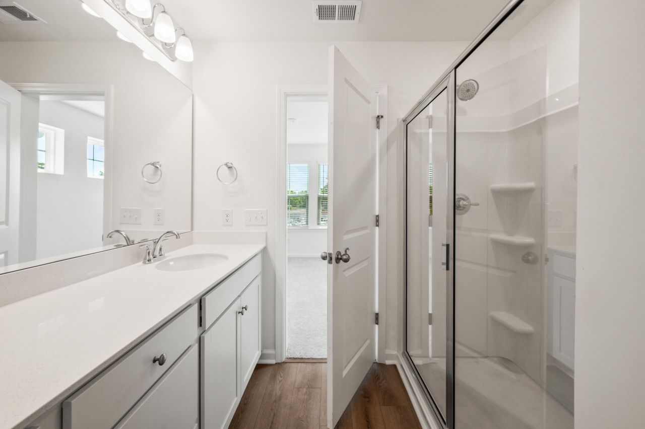 4633 Forest Hills Drive Photo 25