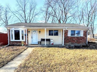 28311 Roy Street, St. Clair Shores, MI 48081