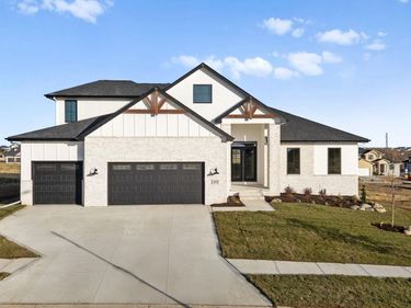 3645 S 219th Avenue, Omaha, NE 68022