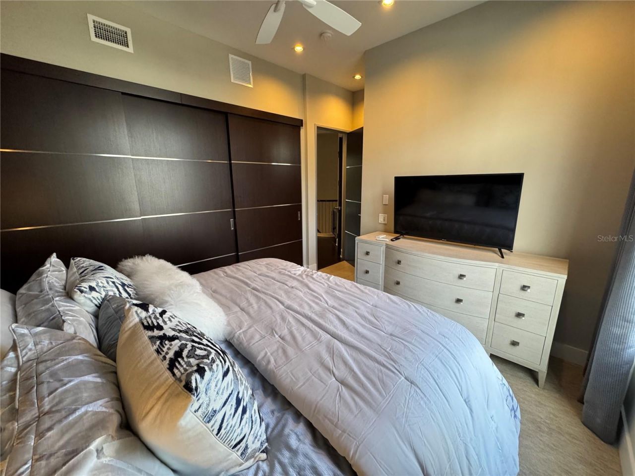 239 Cosmopolitan Court, Sarasota, FL 34236 Photo