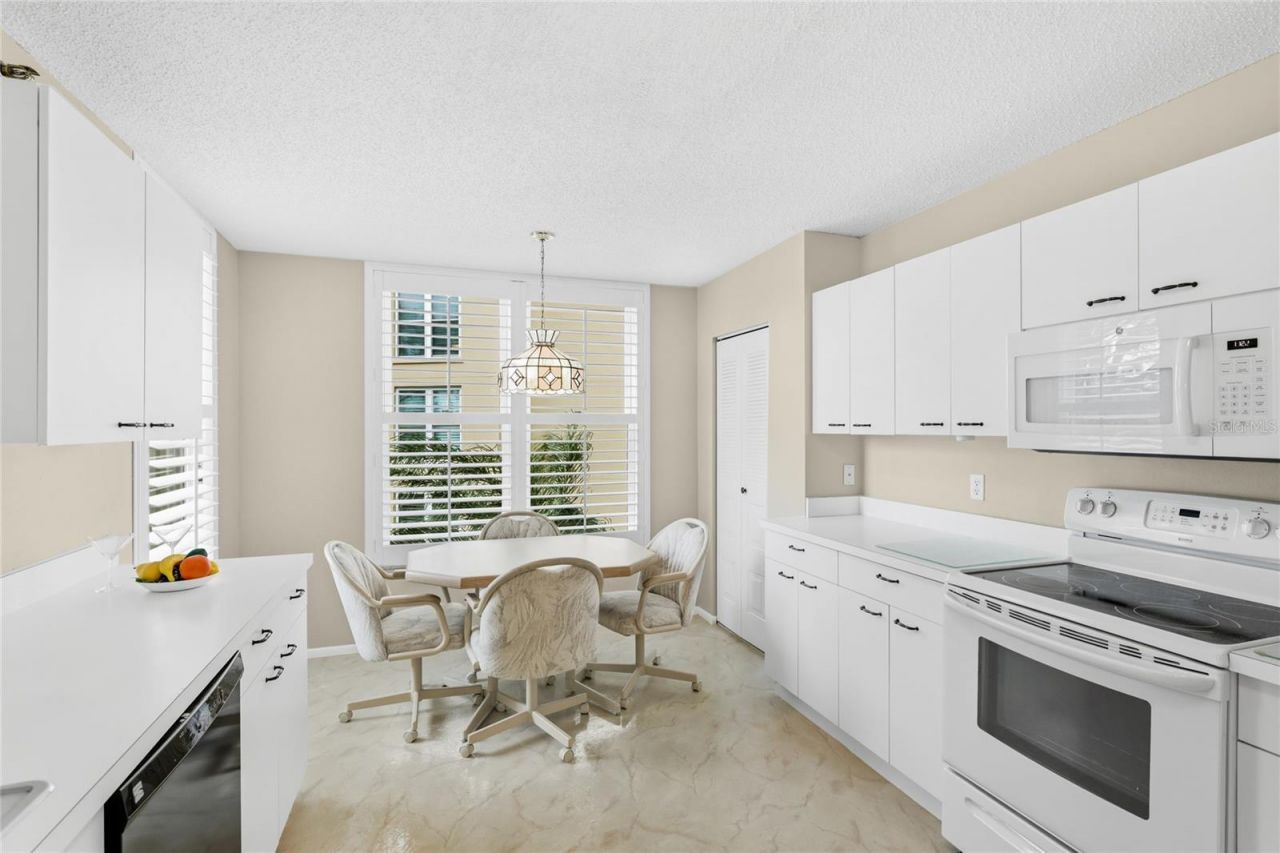 3750 Pinebrook Circle, Unit 308, Bradenton, FL 34209 Photo