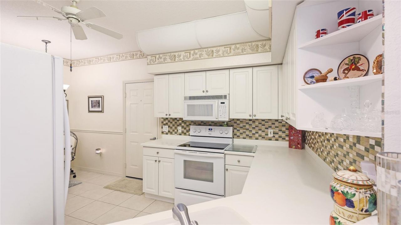 6770 Fairway Gardens Drive, Bradenton, FL 34203 Photo